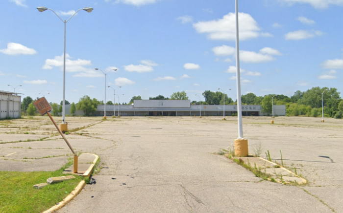 North Flint Drive-In Theatre - 2019 STREET VIEW OF ABANDONED K-MART WHERE DRIVE-IN STOOD